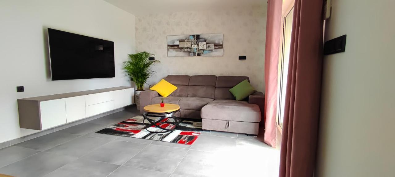 Apartment Denis Крк Екстер'єр фото