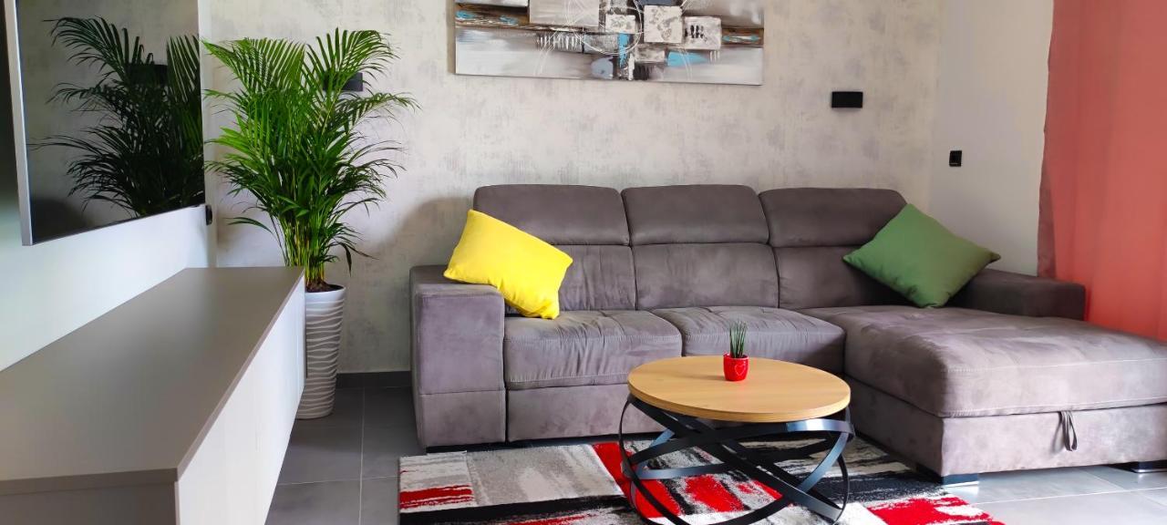 Apartment Denis Крк Екстер'єр фото