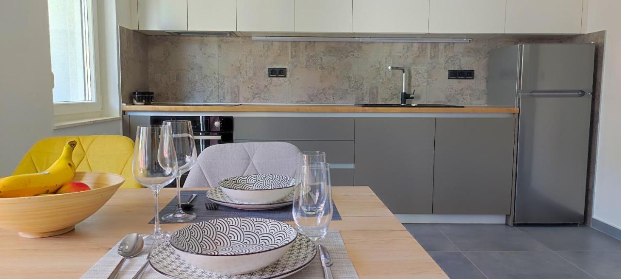 Apartment Denis Крк Екстер'єр фото